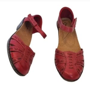 Clarks Collection burgundy d'orsay wedge shoes Size 6.5 M